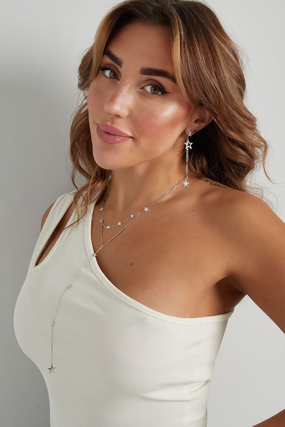 Collana con stelle centrali - Colore oro Immagine2